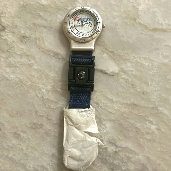 EUROPA WATCH New Rare Collectible Crest Toothpaste Pocket Watch - Picture 2 of 5